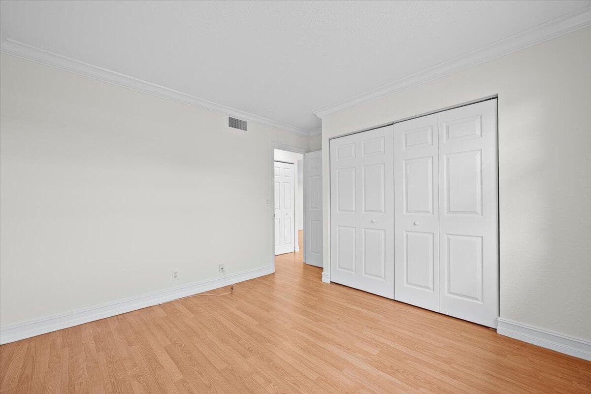 190 Lake Evelyn Drive 190 photo 11