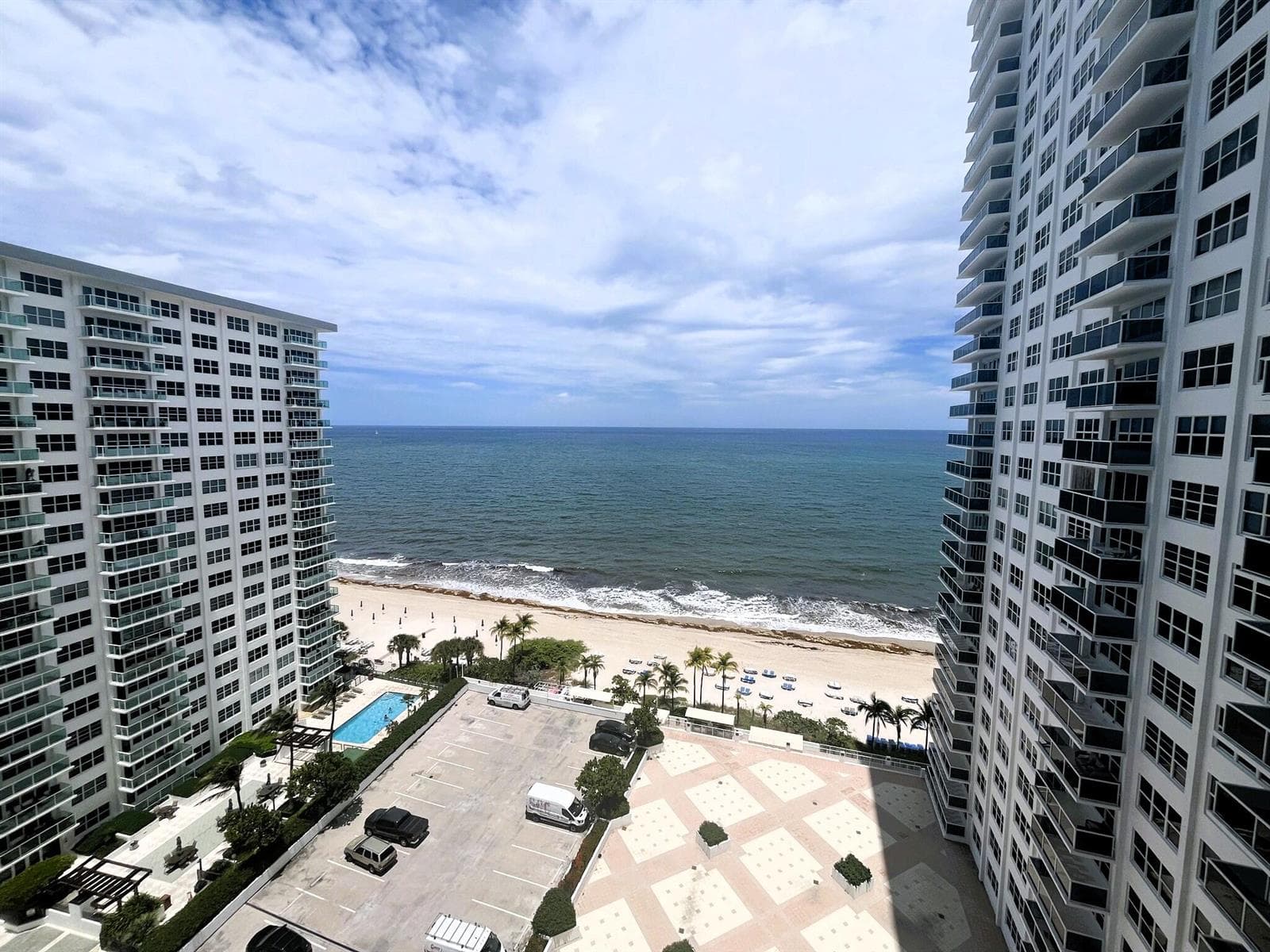 3500 Galt Ocean Drive 1510 photo 2