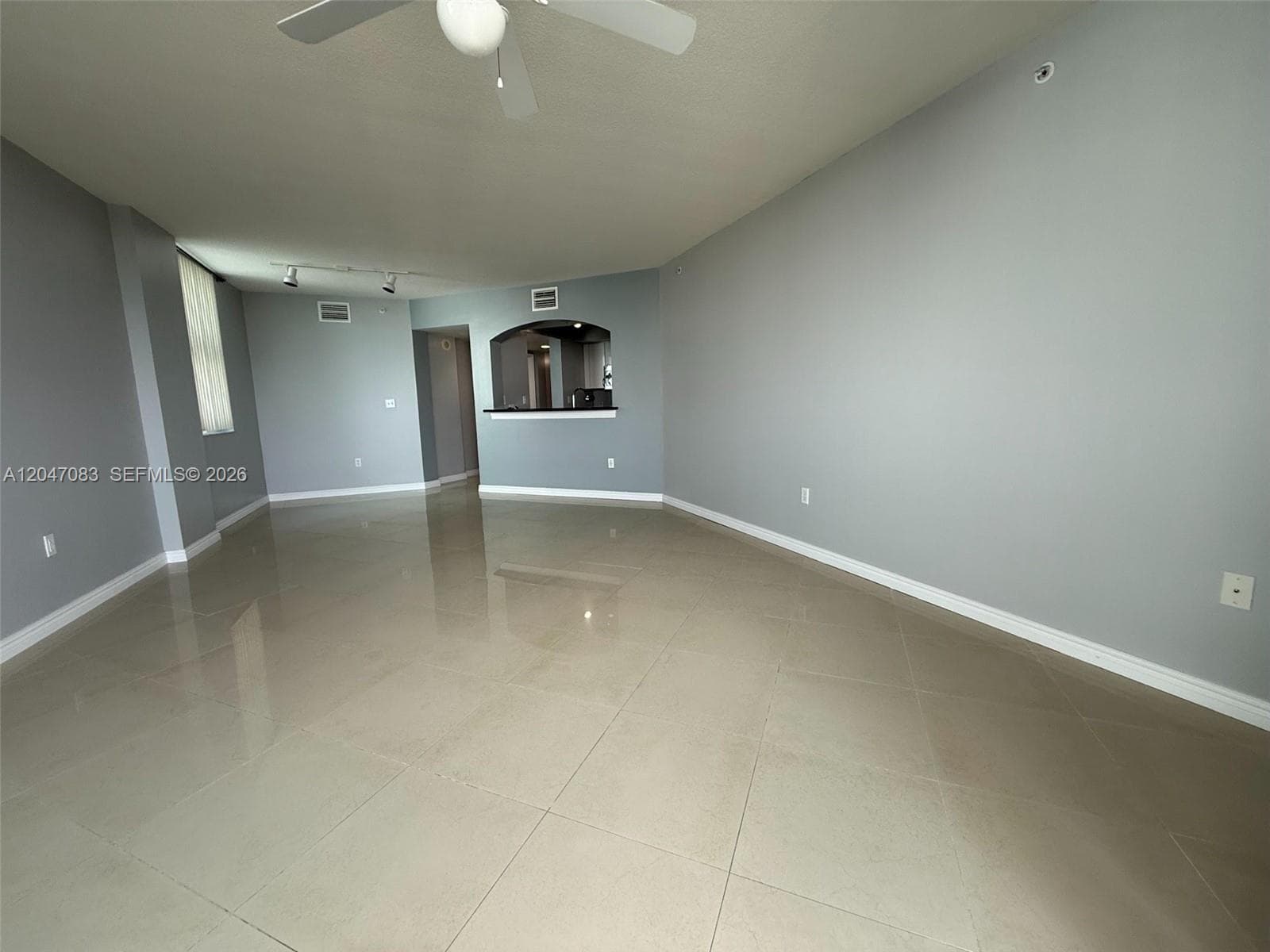 9201 Collins Ave 521 photo 5