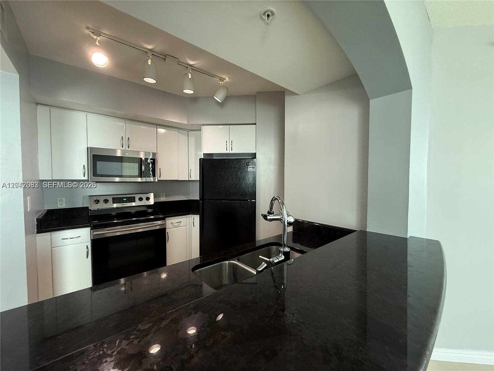 9201 Collins Ave 521 photo 24