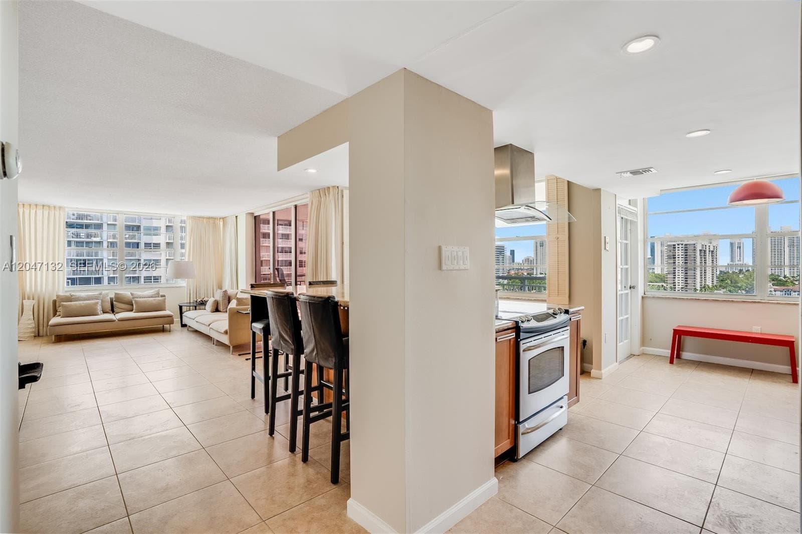 18041 Biscayne Blvd 1404 photo 8