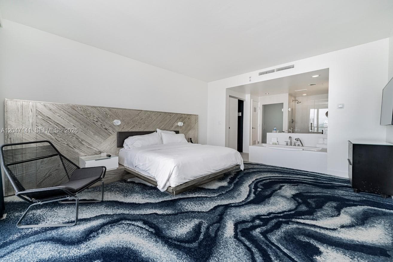 3101 Bayshore Dr 803 photo 3