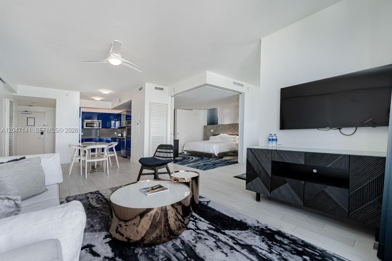 3101 Bayshore Dr 803 photo 9