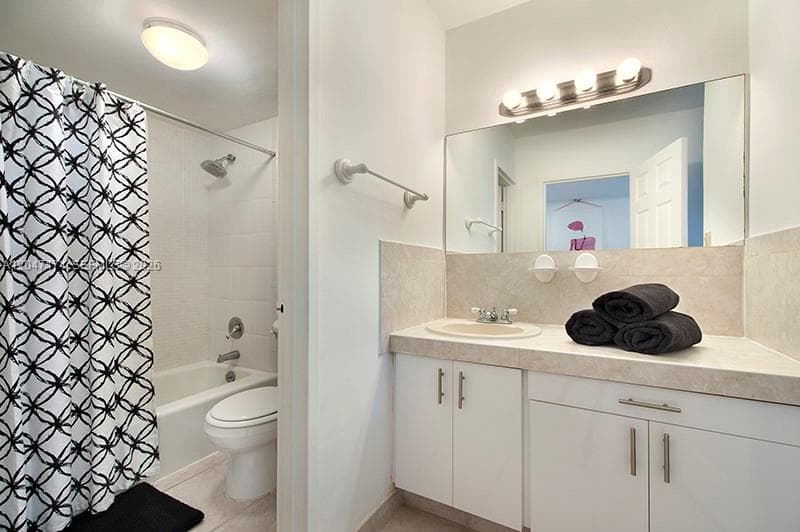 100 Lincoln Rd 1031 photo 19