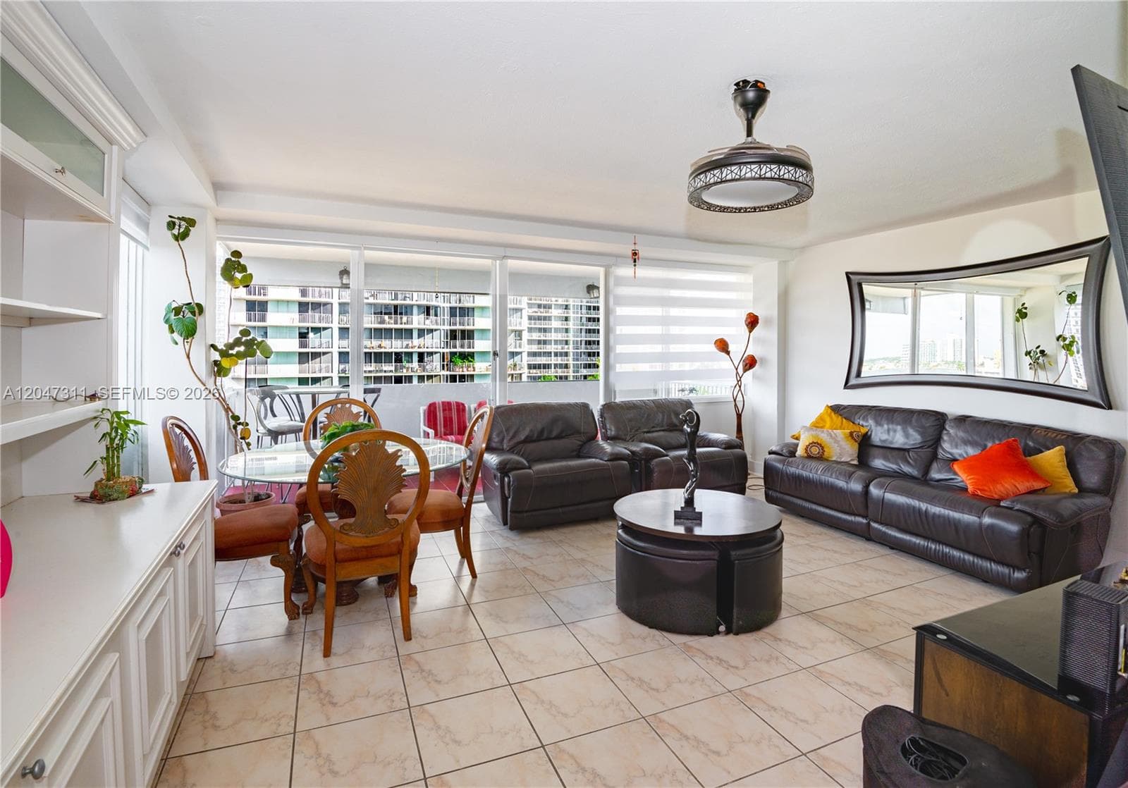7545 E Treasure Dr 9B photo 7