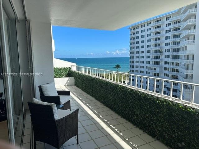 199 Ocean Lane Dr 903 photo 6