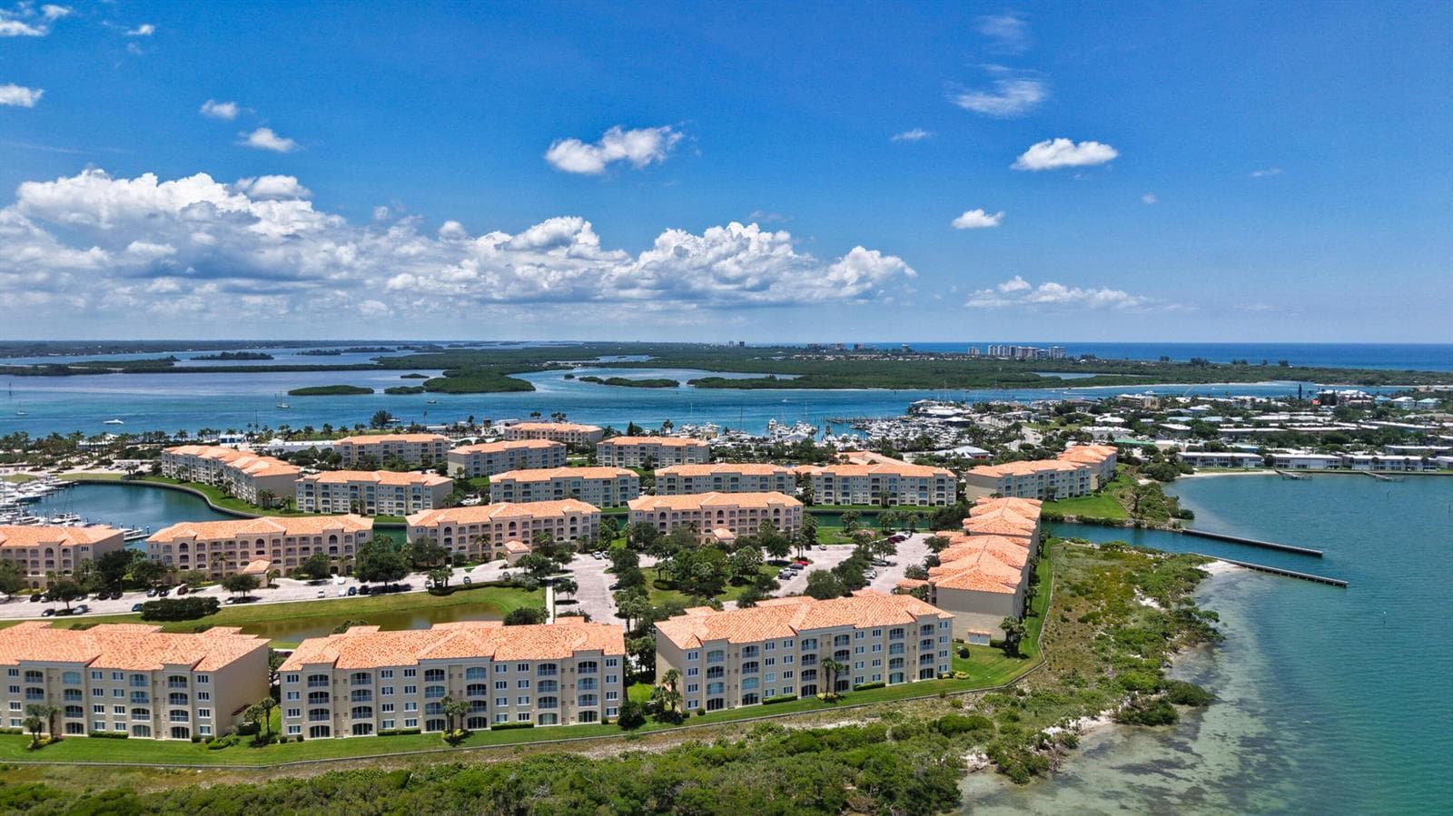 21 Harbour Isle Drive W Ph02 photo 21