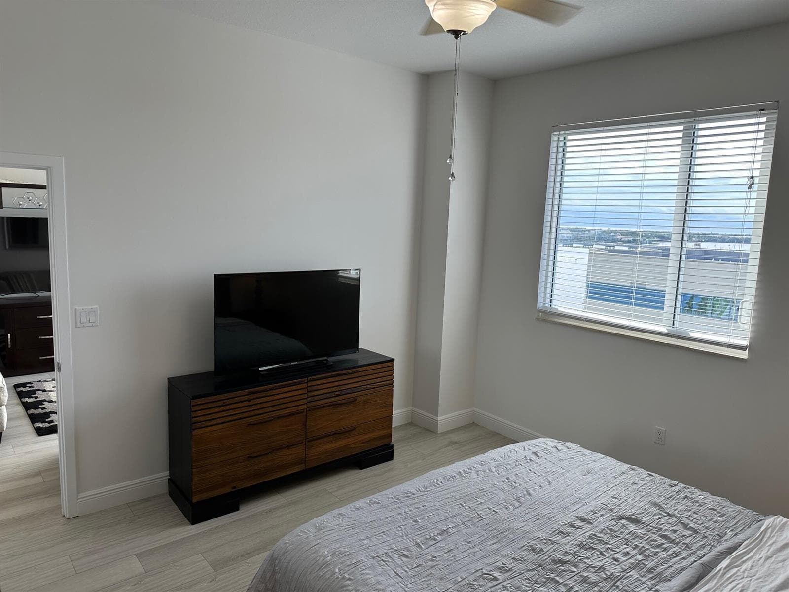 1551 N Flagler (seasonal Or Annual) Drive Lph 17 photo 18