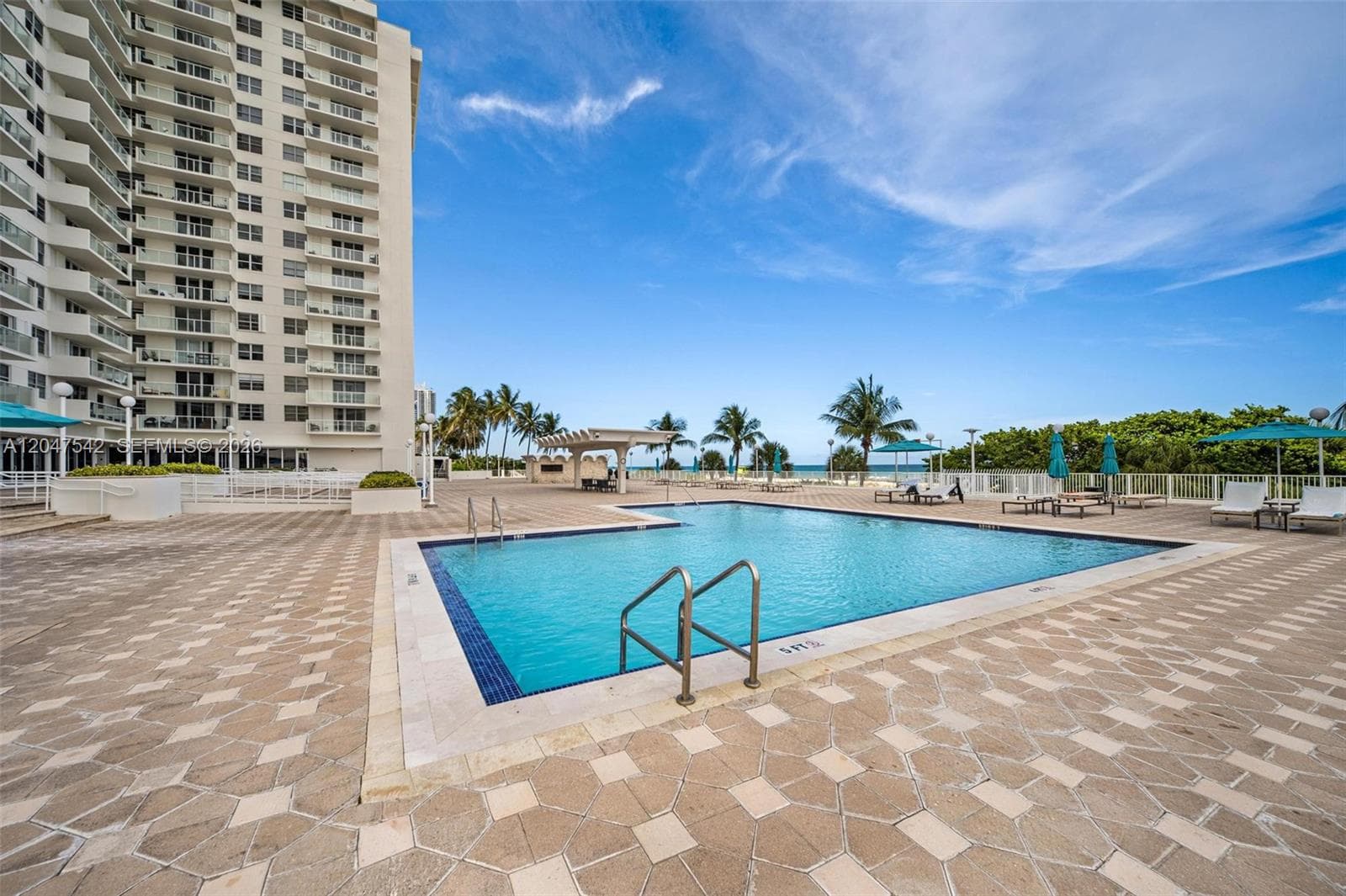 5701 Collins Ave 1415 photo 17