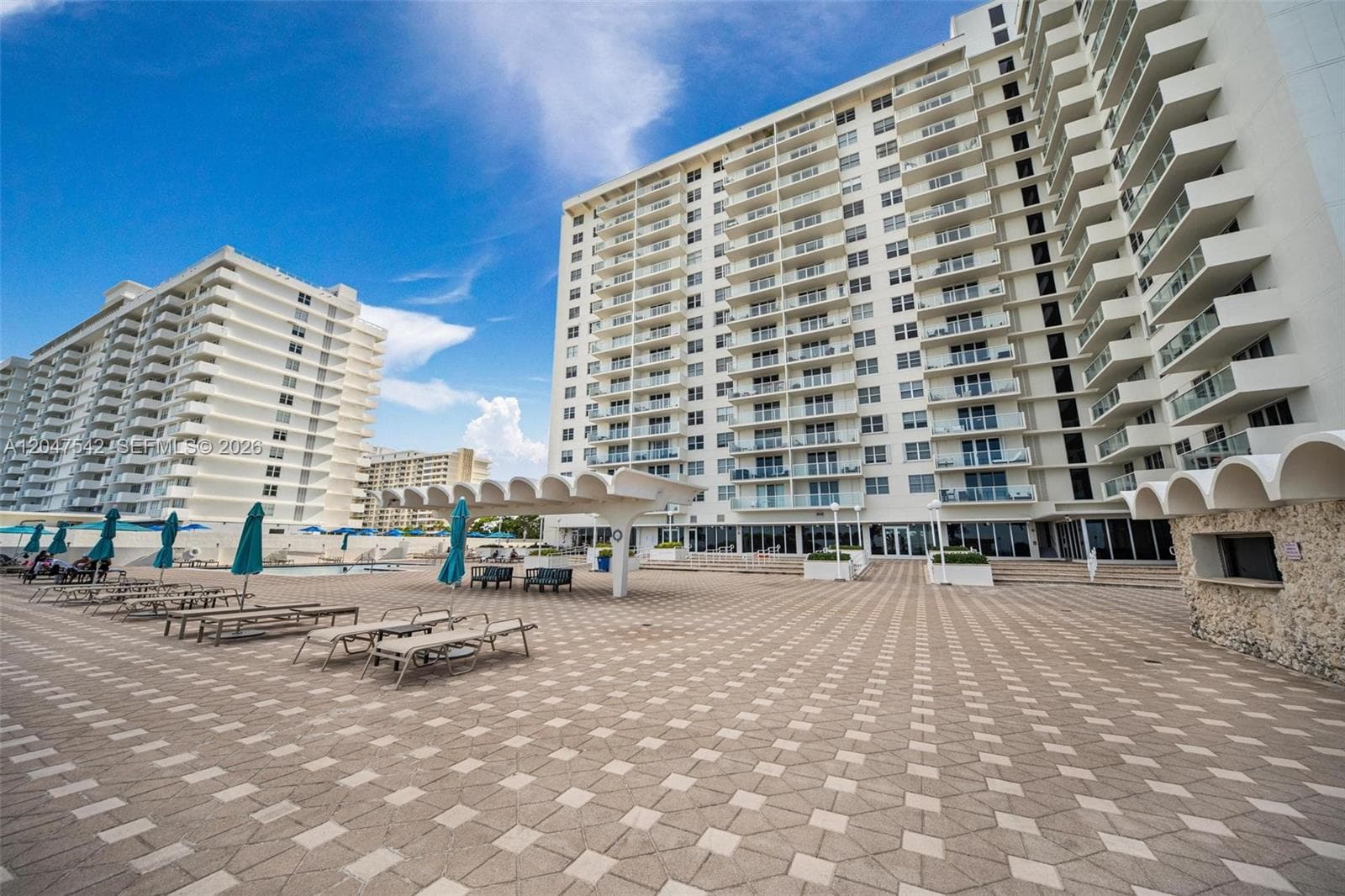5701 Collins Ave 1415 photo 19