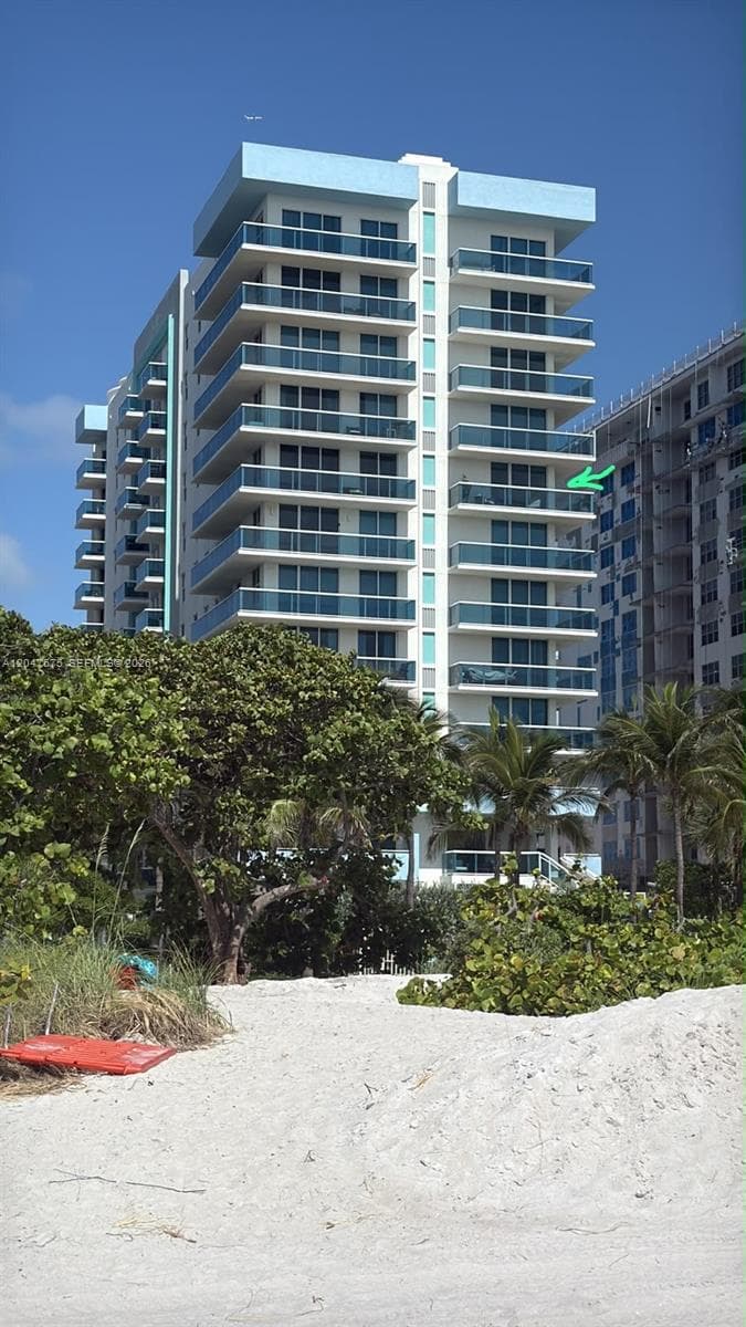 9201 Collins Ave 826 photo 1