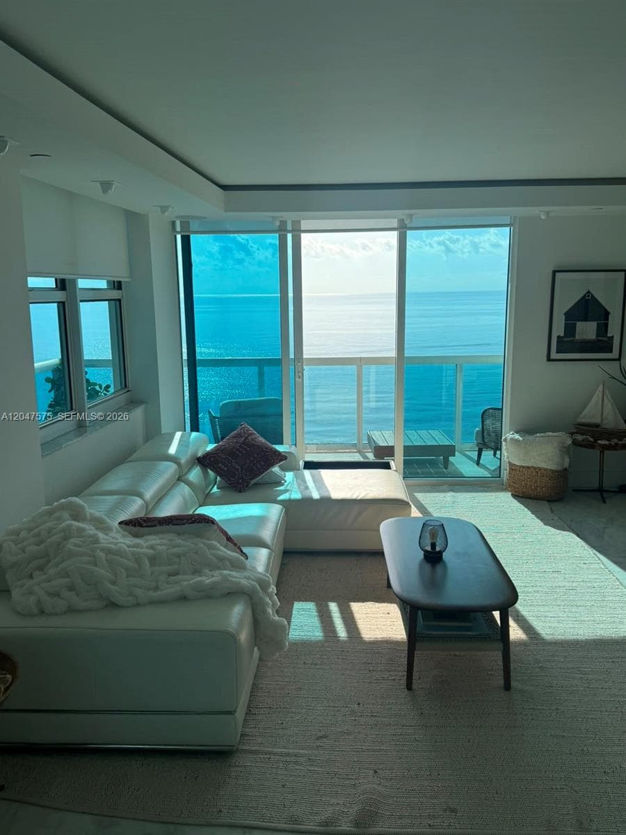 9201 Collins Ave 826 photo 9