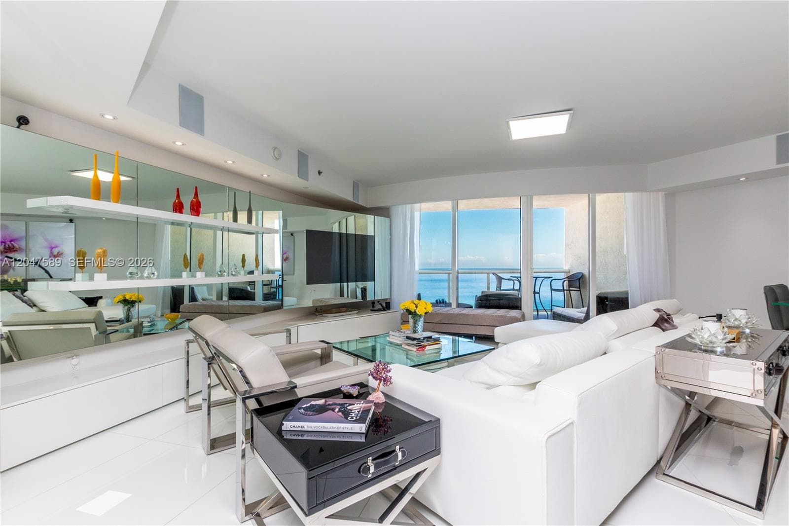 17201 Collins Ave 1807 photo 4