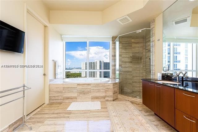16001 Collins Ave 1106 photo 18