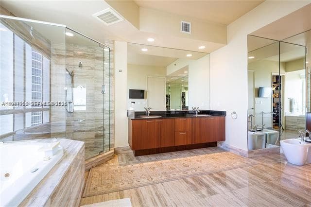 16001 Collins Ave 1106 photo 19