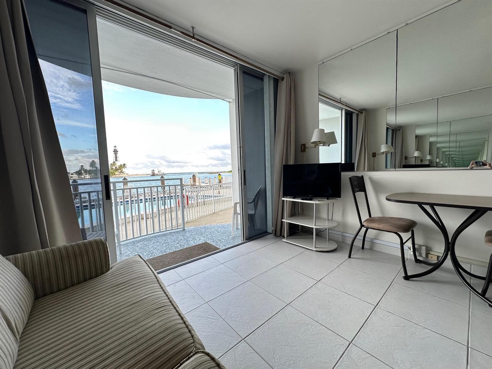 2508 Bay Drive photo 5