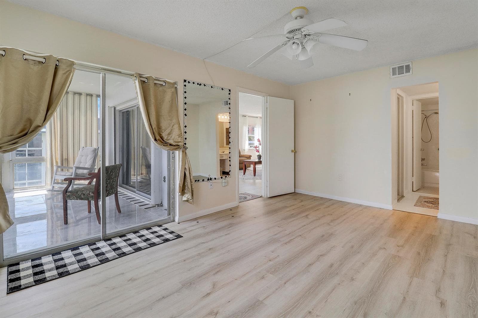 410 Wilma Circle 308 photo 24