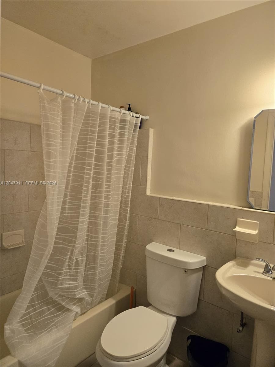 2001 S Ocean Dr 41 photo 15