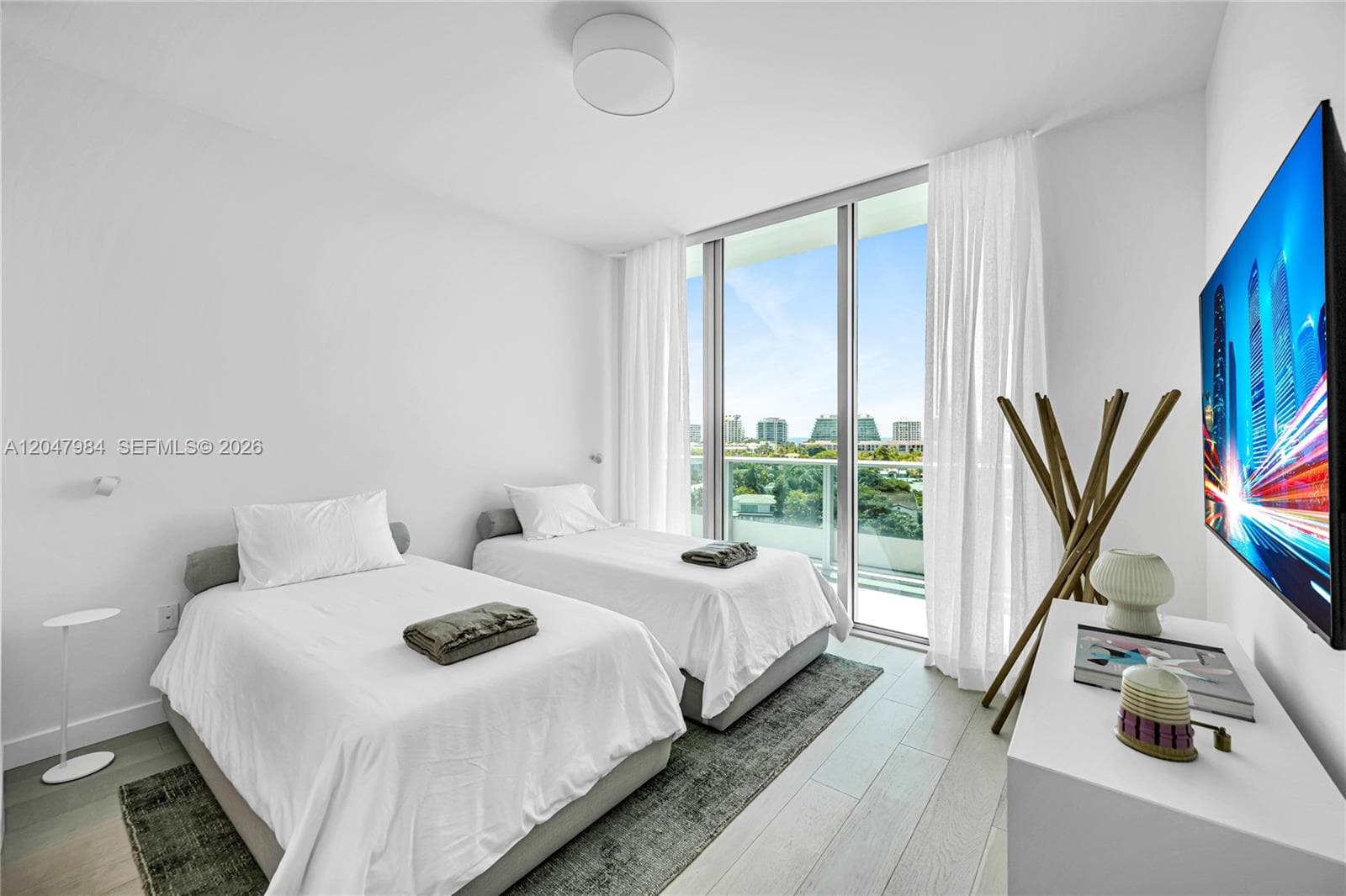 9201 E Bay Harbour Drive PH809 photo 17
