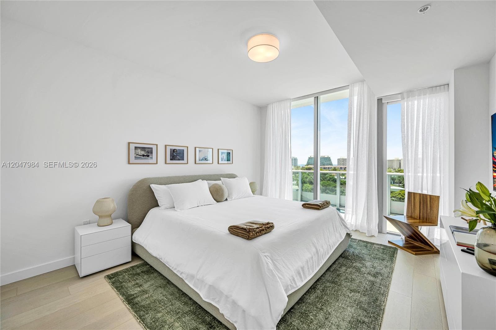 9201 E Bay Harbour Drive PH809 photo 16