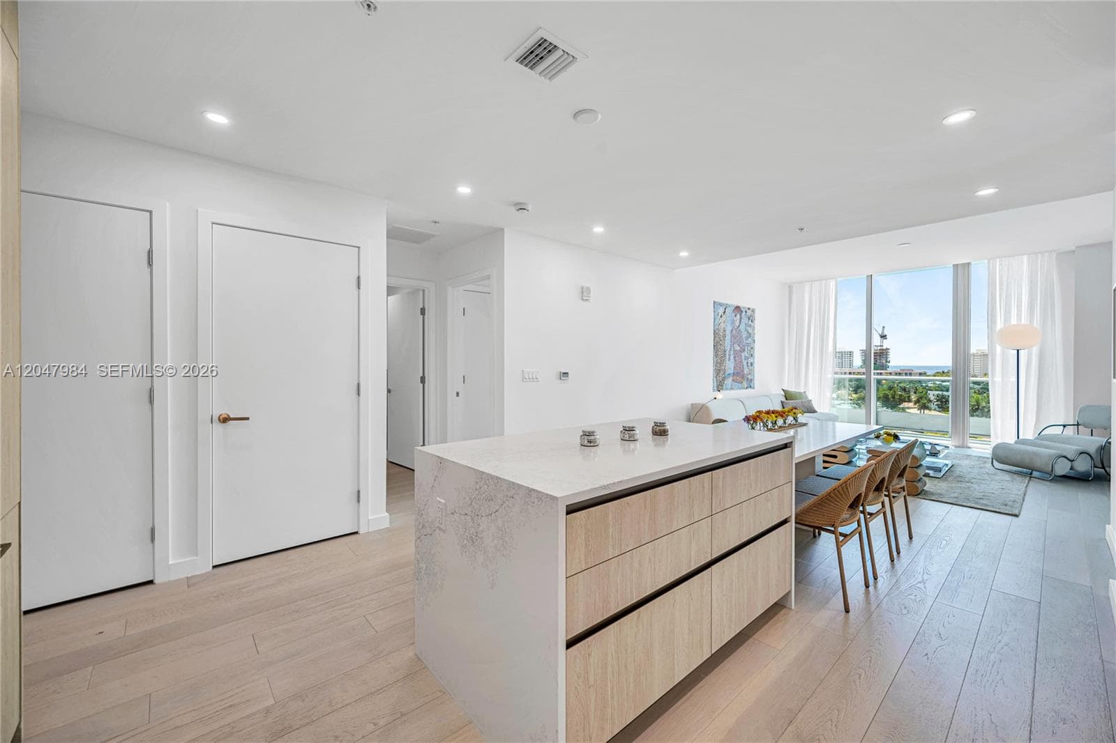 9201 E Bay Harbour Drive PH809 photo 12