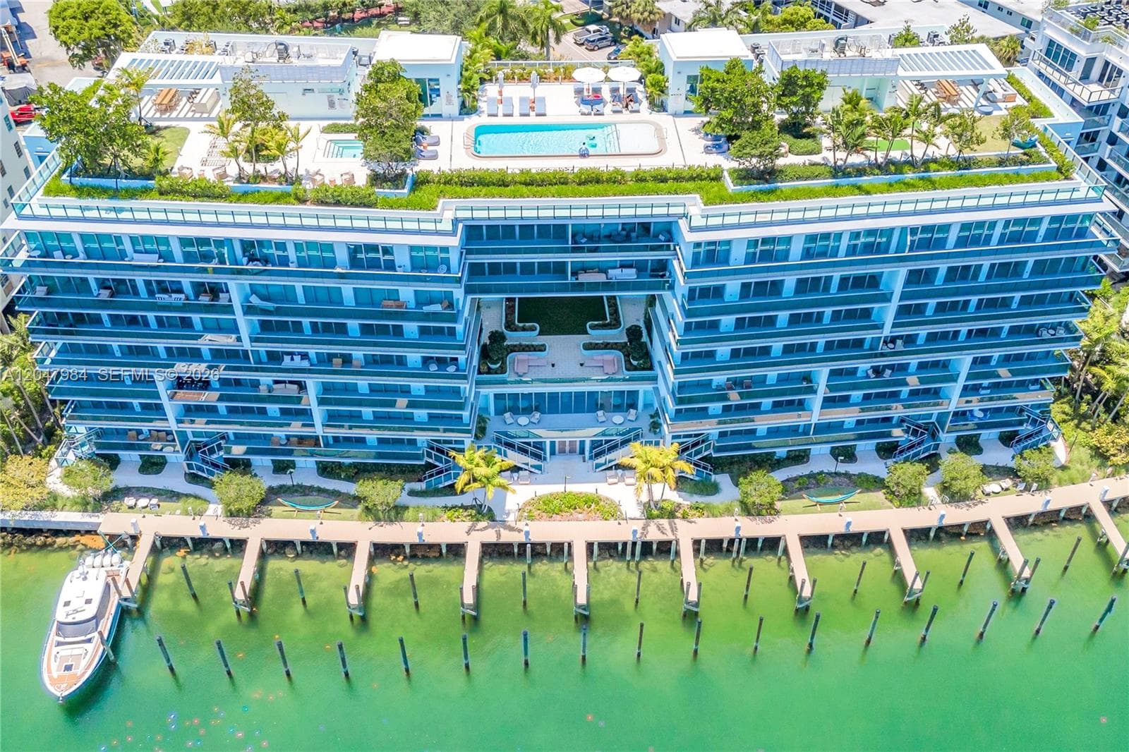 9201 E Bay Harbour Drive PH809 photo 1