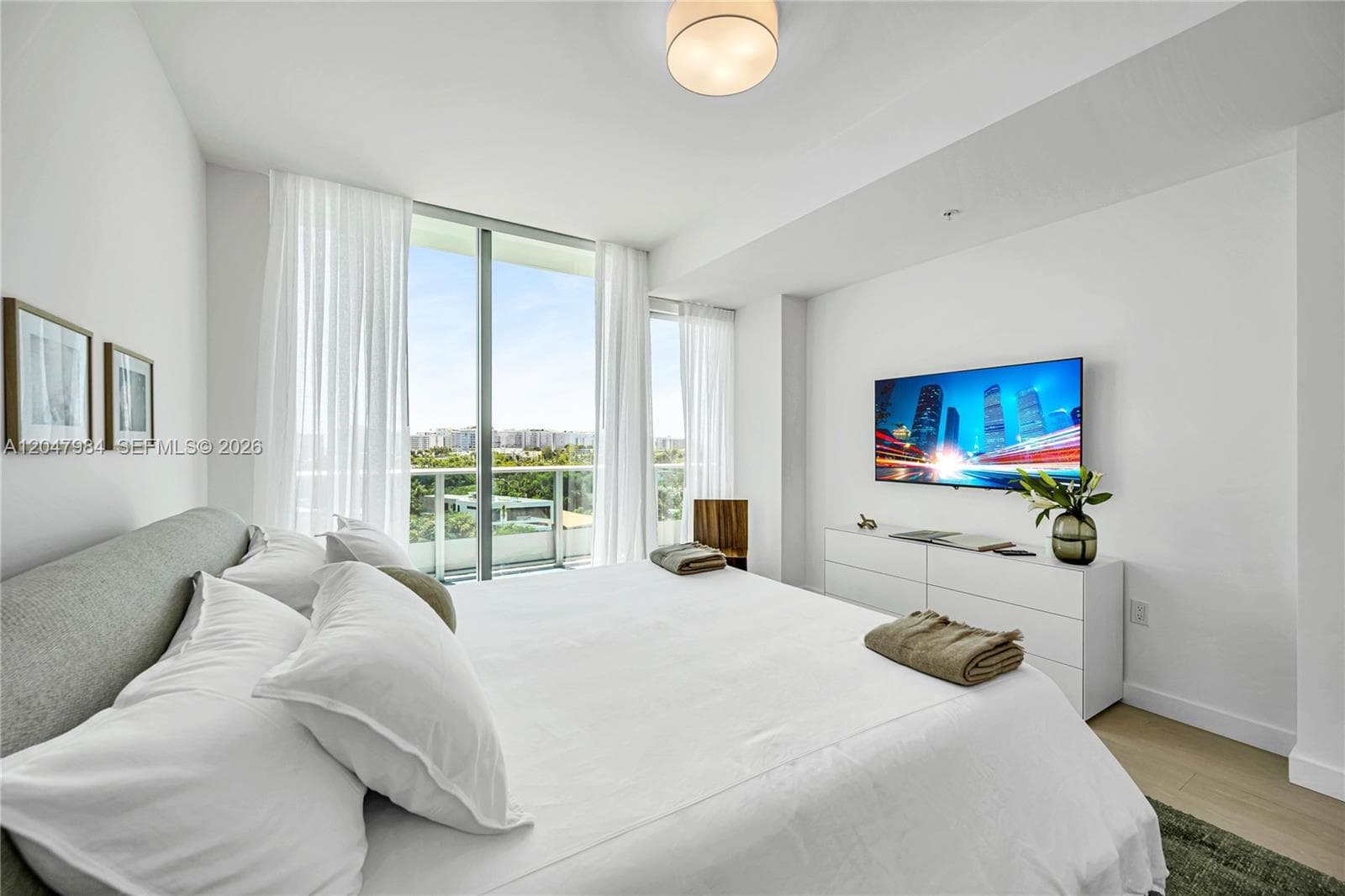 9201 E Bay Harbour Drive PH809 photo 15