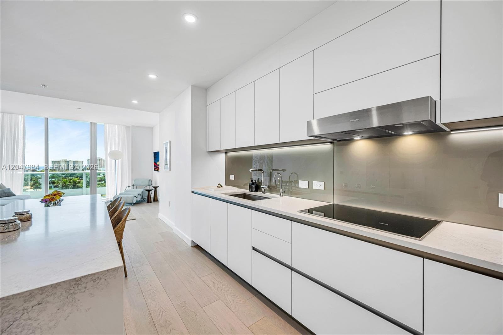 9201 E Bay Harbour Drive PH809 photo 11