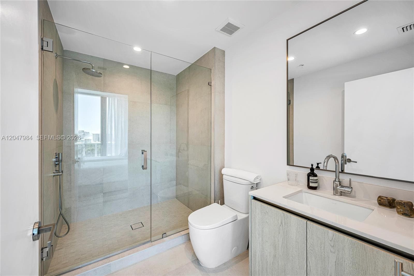 9201 E Bay Harbour Drive PH809 photo 25