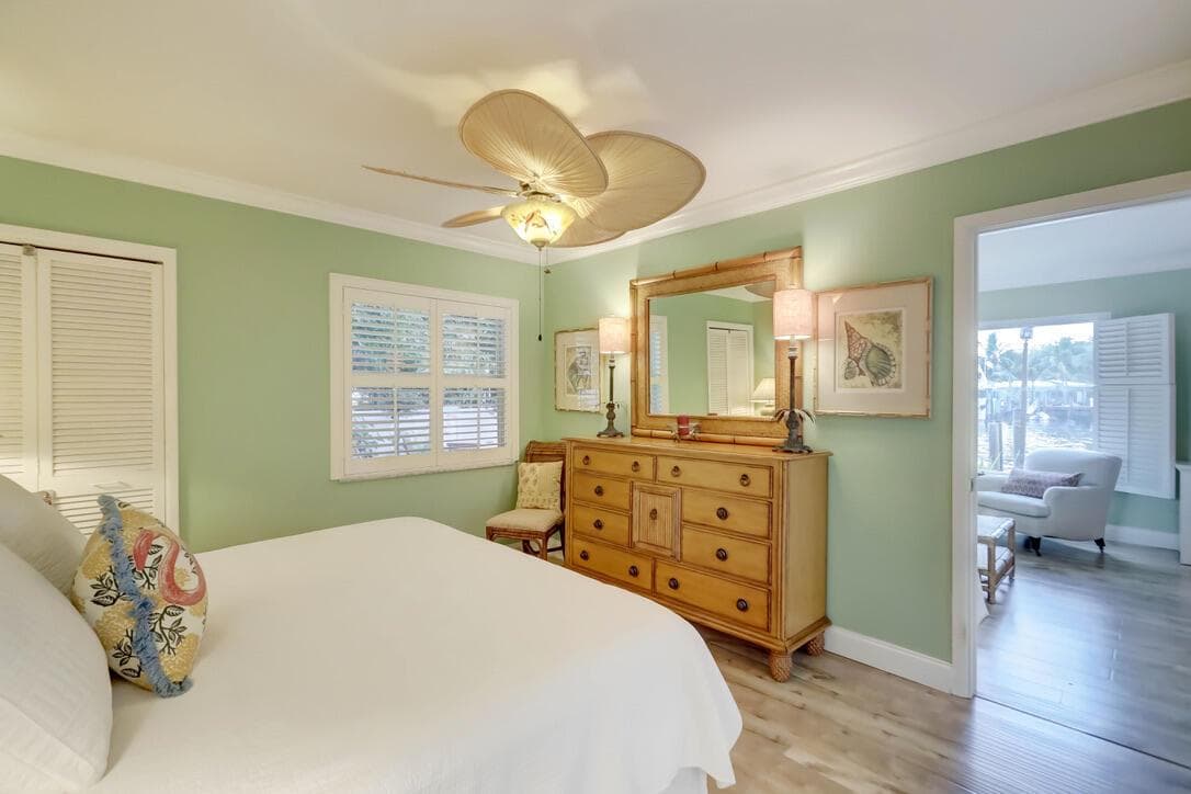 815 Middle River Drive 106 photo 10