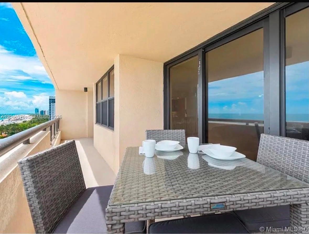 2555 Collins Ave 1101 photo 23