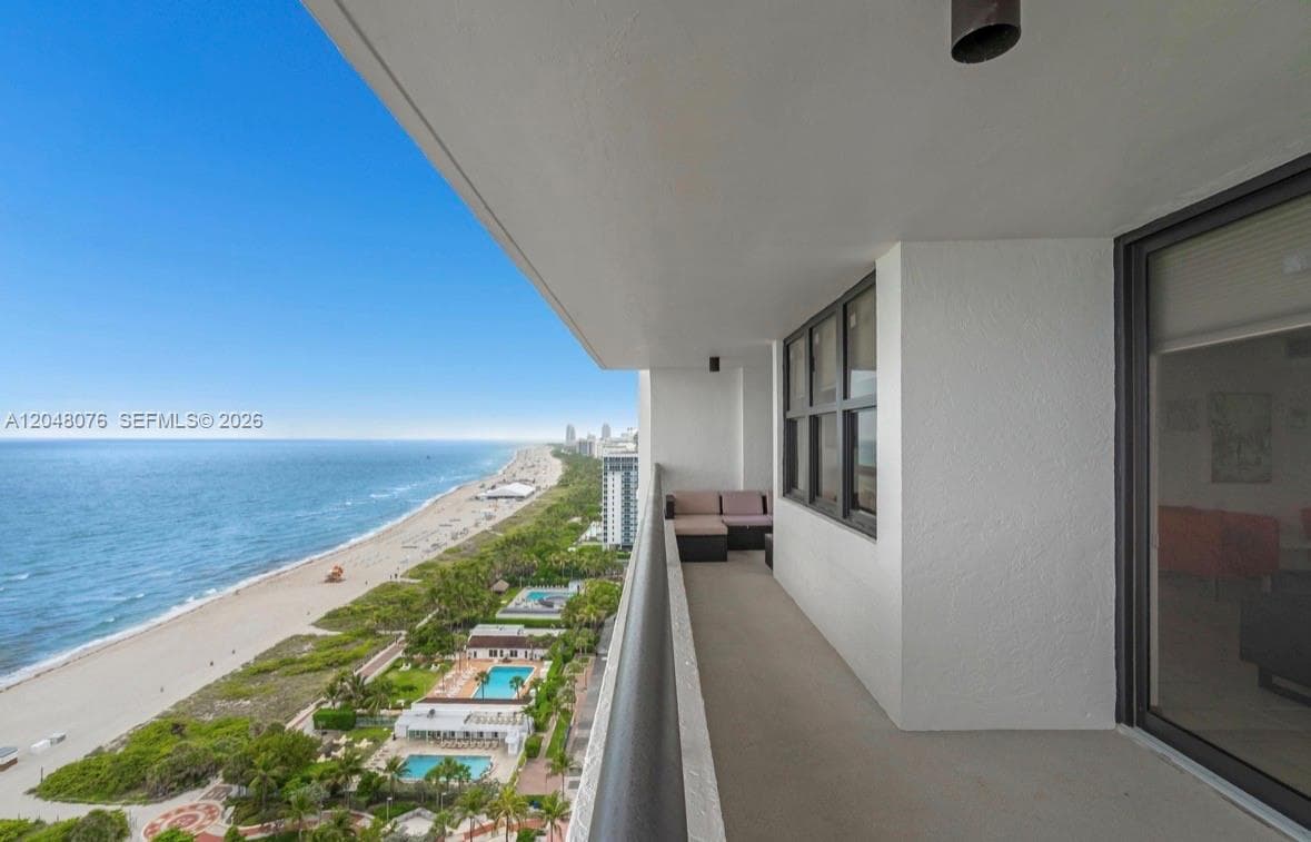 2555 Collins Ave 1101 photo 5