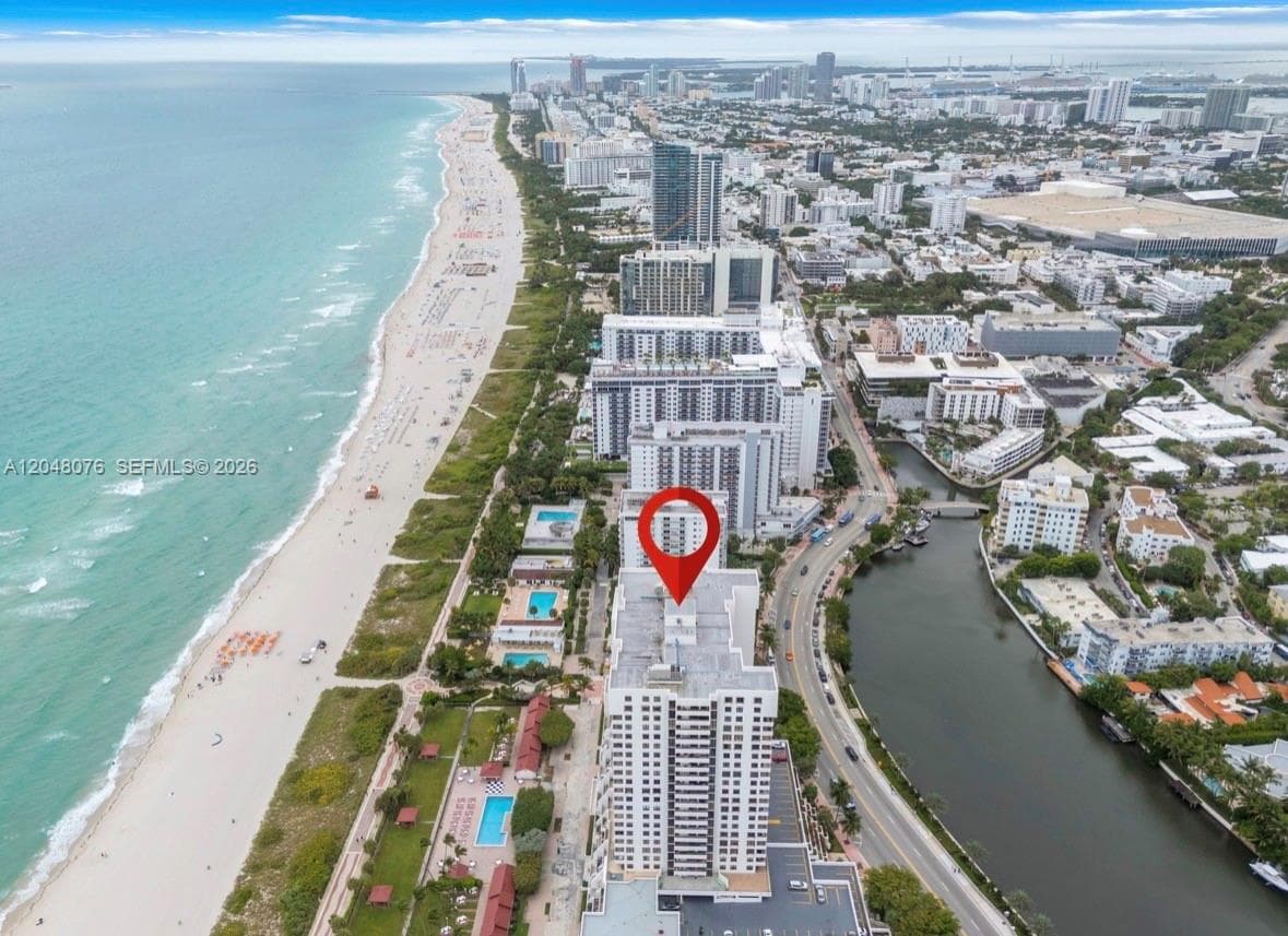 2555 Collins Ave 1101 photo 10