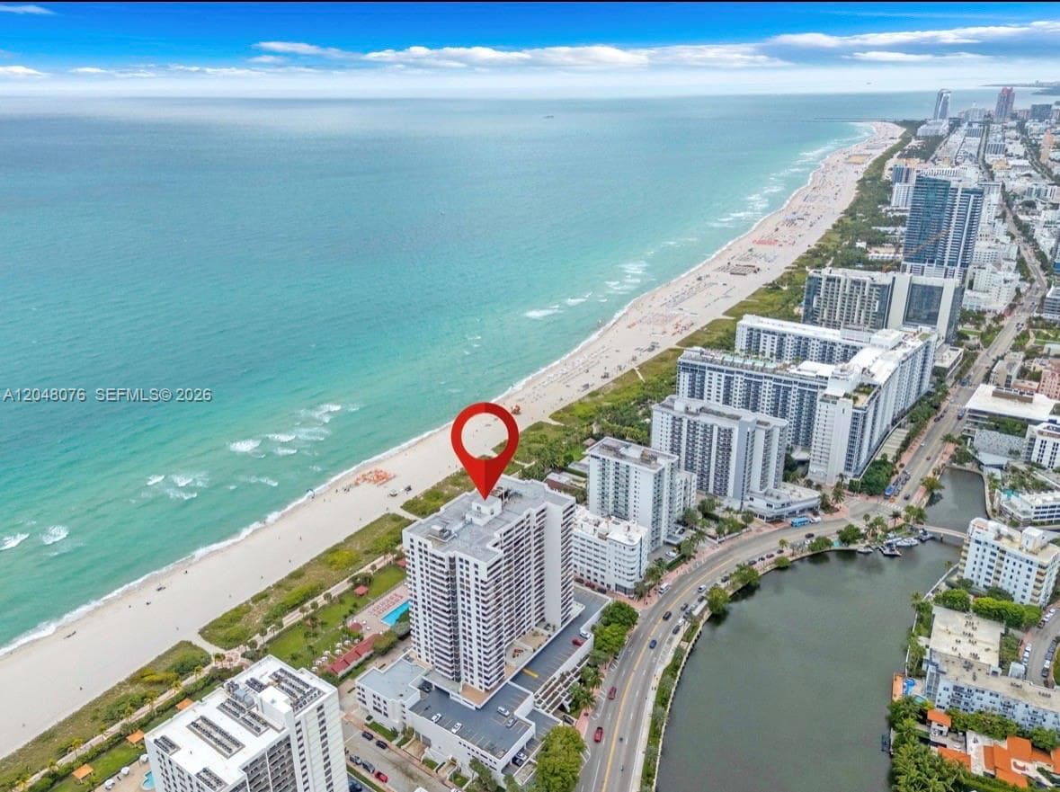 2555 Collins Ave 1101 photo 11