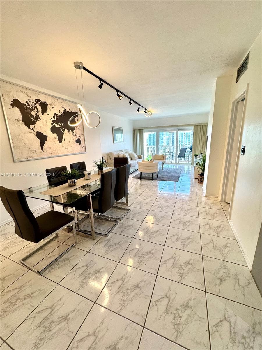 300 Bayview Dr 1603 photo 8