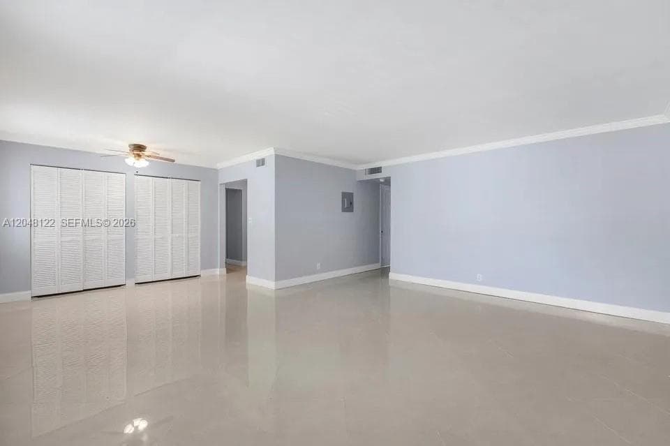 1400 NE 54th St 102 photo 7