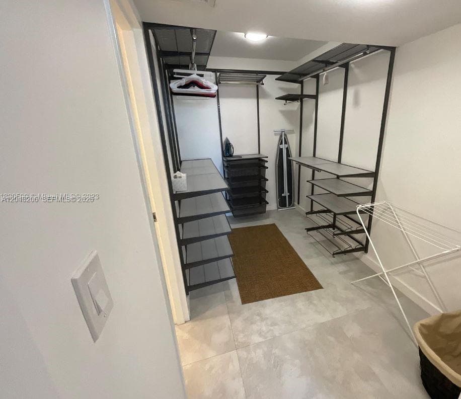 5161 Collins Ave 811 photo 11