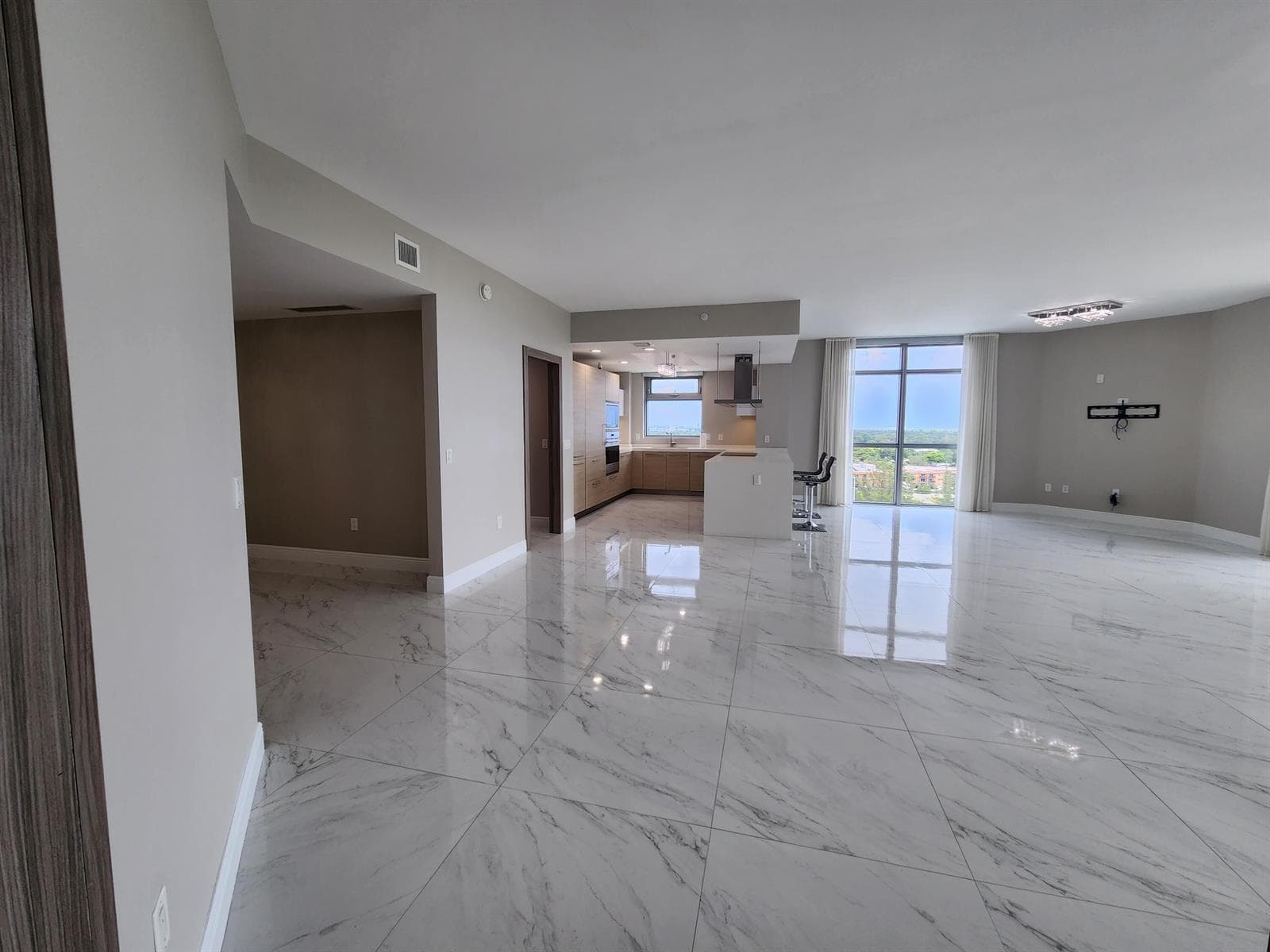 17301 Biscayne Boulevard 1202 photo 23