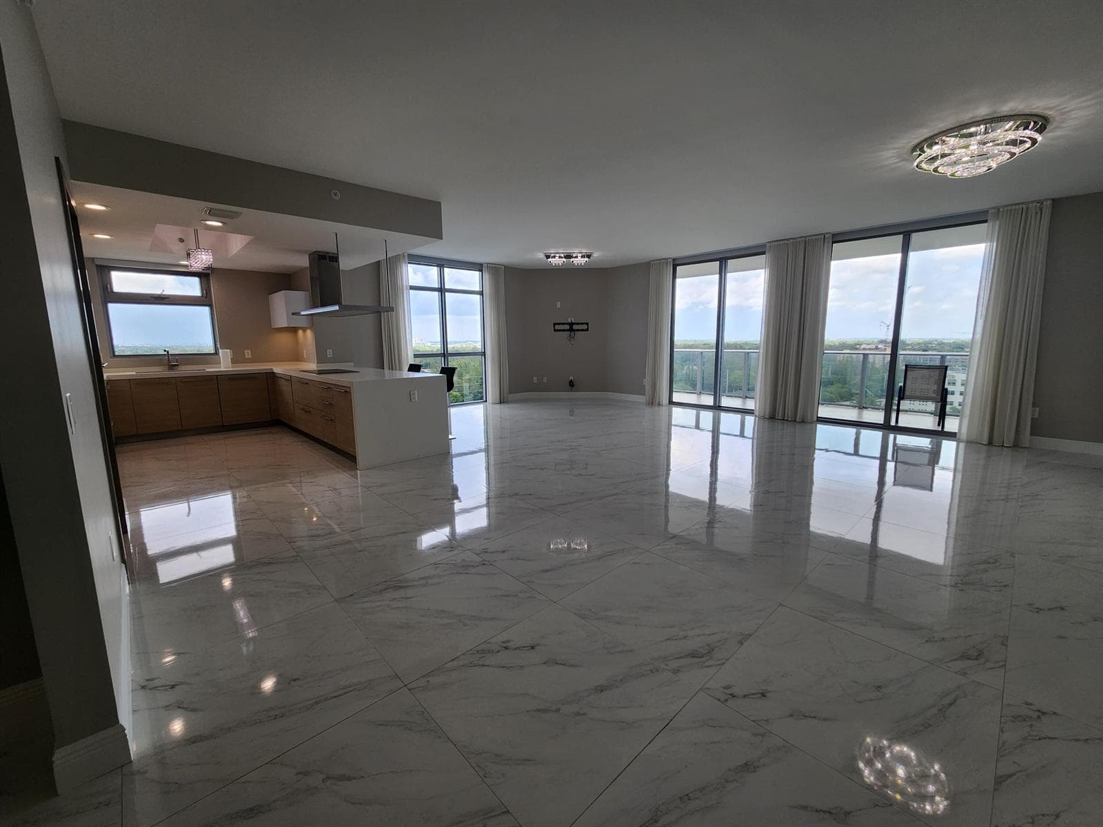 17301 Biscayne Boulevard 1202 photo 7