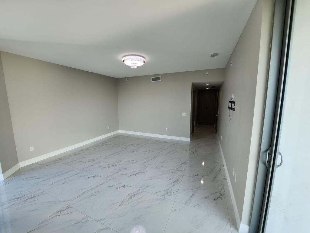 17301 Biscayne Boulevard 1202 photo 15