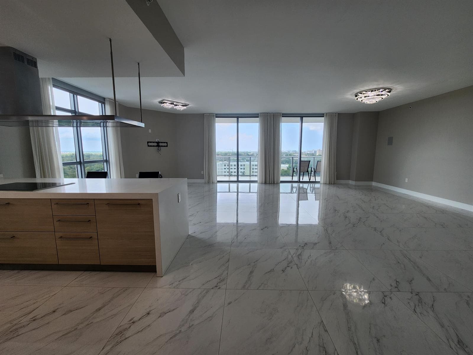 17301 Biscayne Boulevard 1202 photo 4