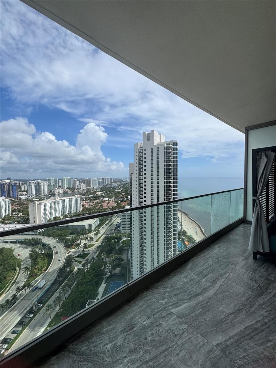 18975 Collins Ave 2901 photo 18