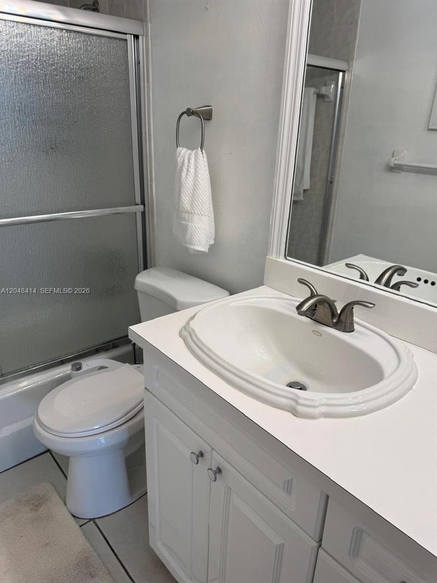 5601 Collins Ave 823 photo 23