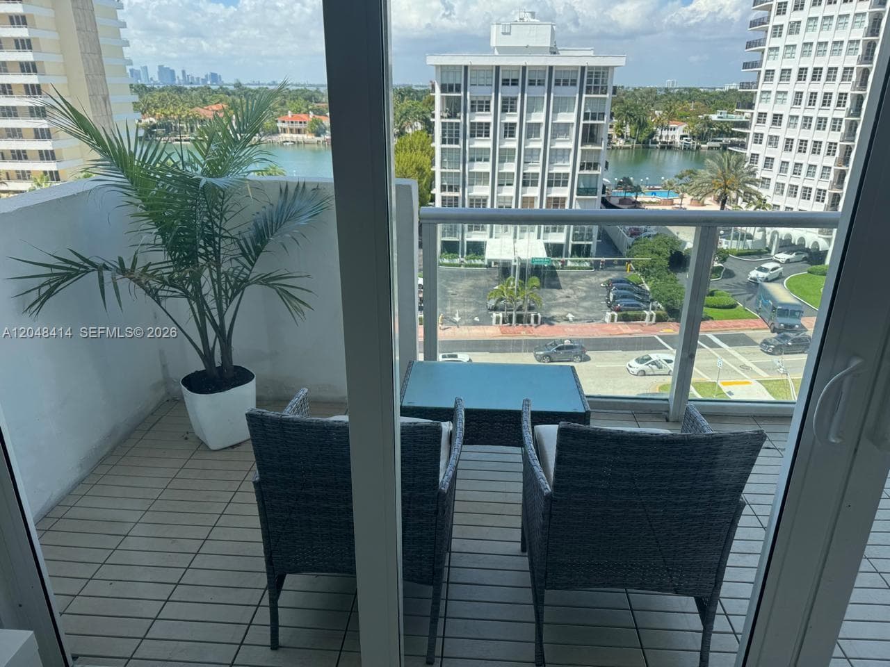 5601 Collins Ave 823 photo 1