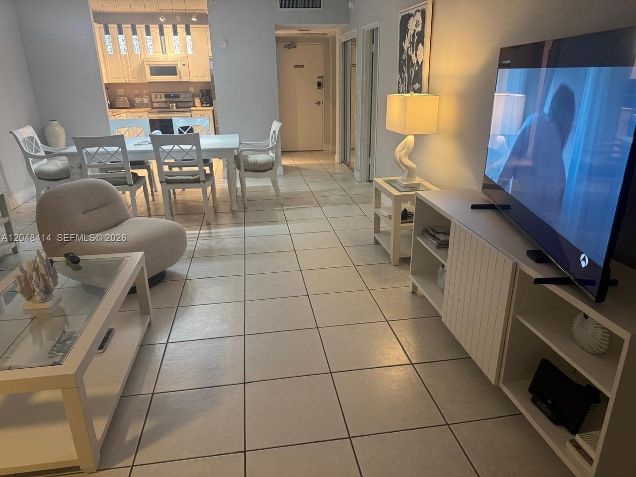 5601 Collins Ave 823 photo 8