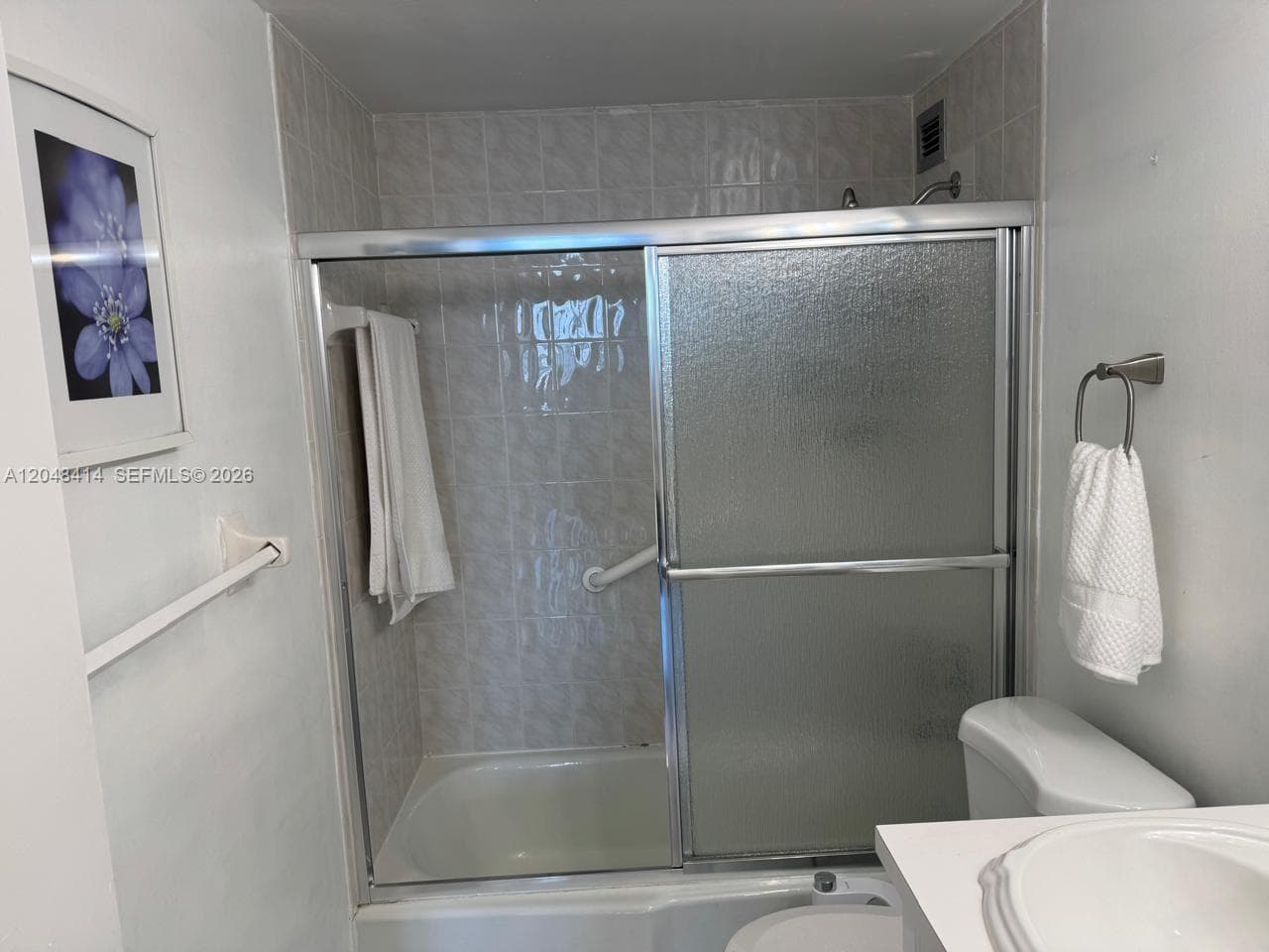 5601 Collins Ave 823 photo 21