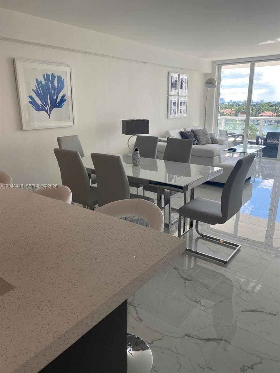 5601 Collins Ave 722 photo 12