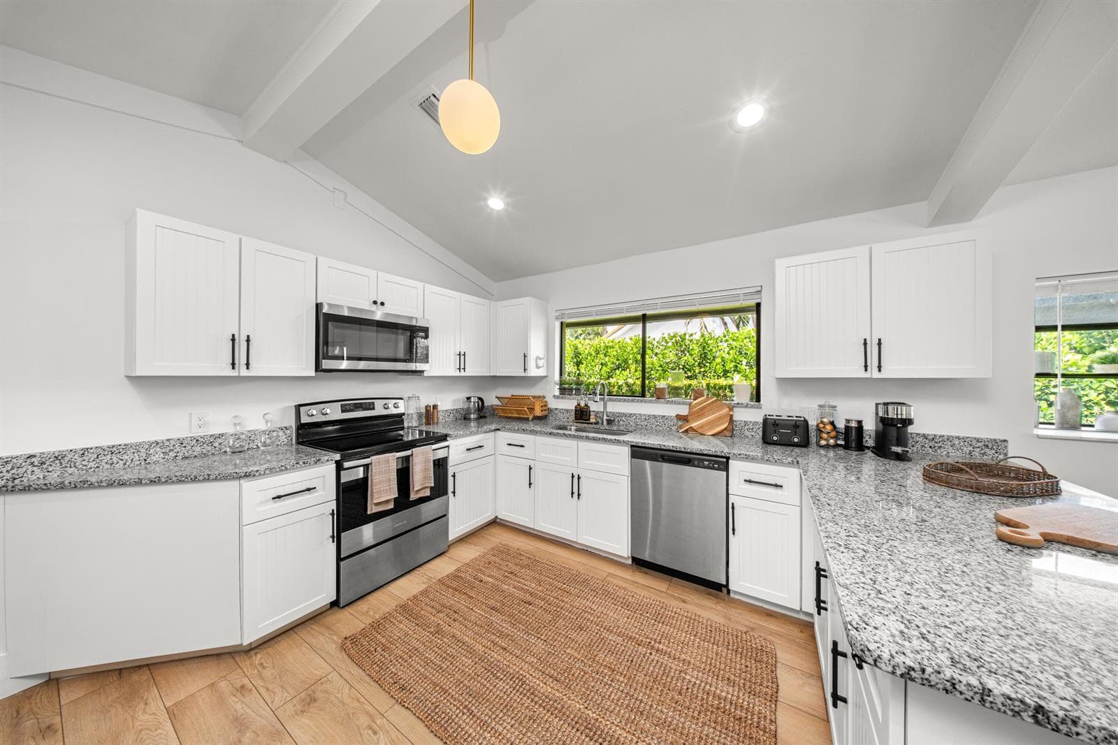 13471 Barberry Drive photo 10