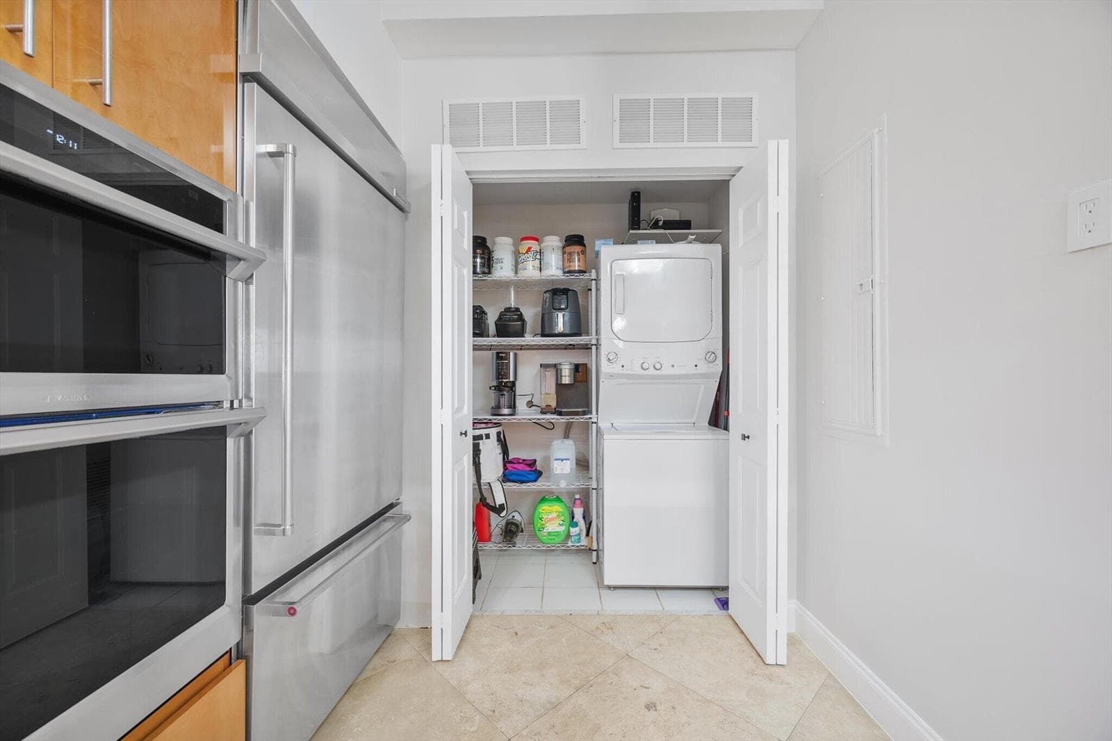 615 Bayshore Drive 603 photo 20