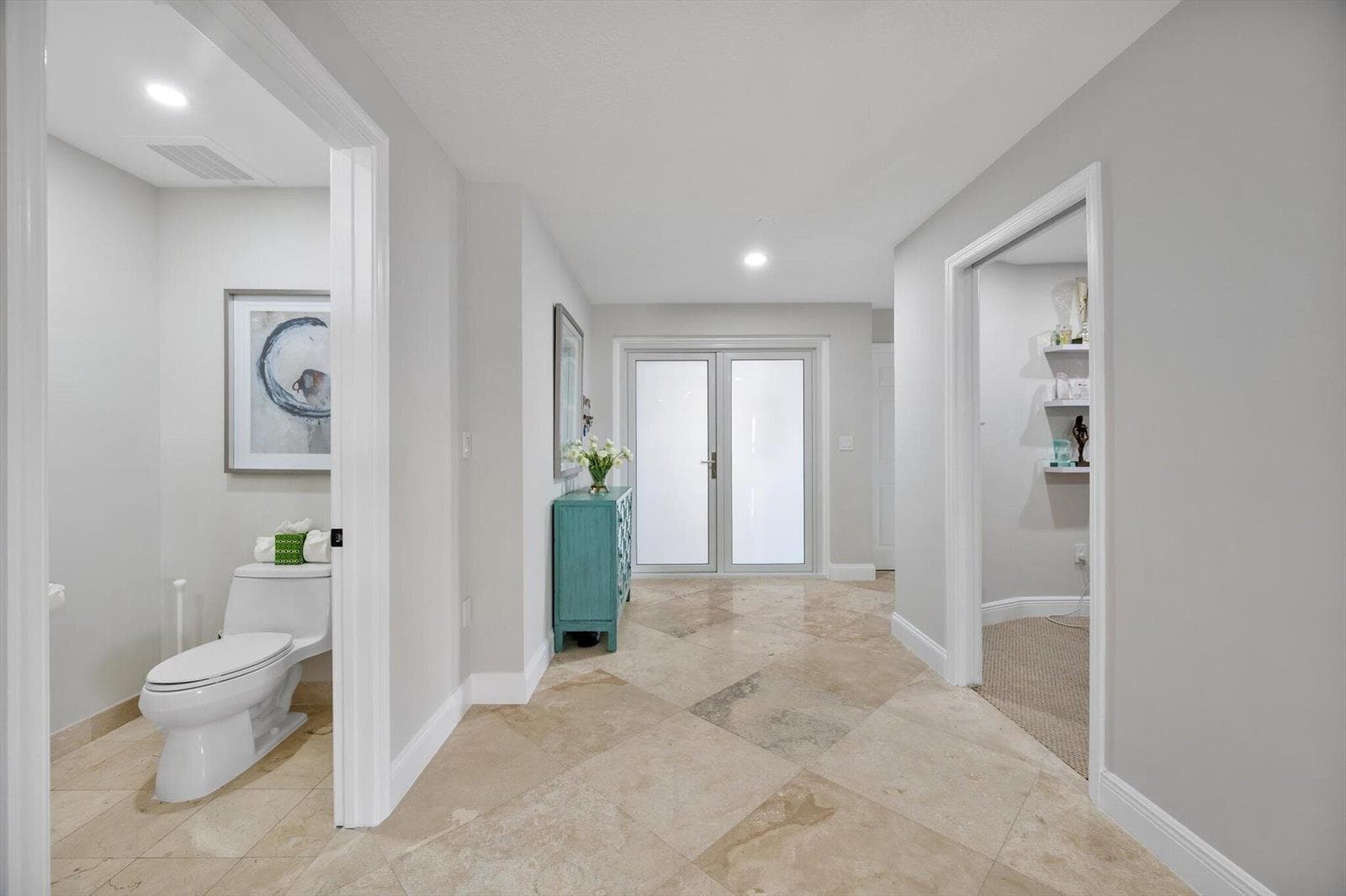 615 Bayshore Drive 603 photo 10
